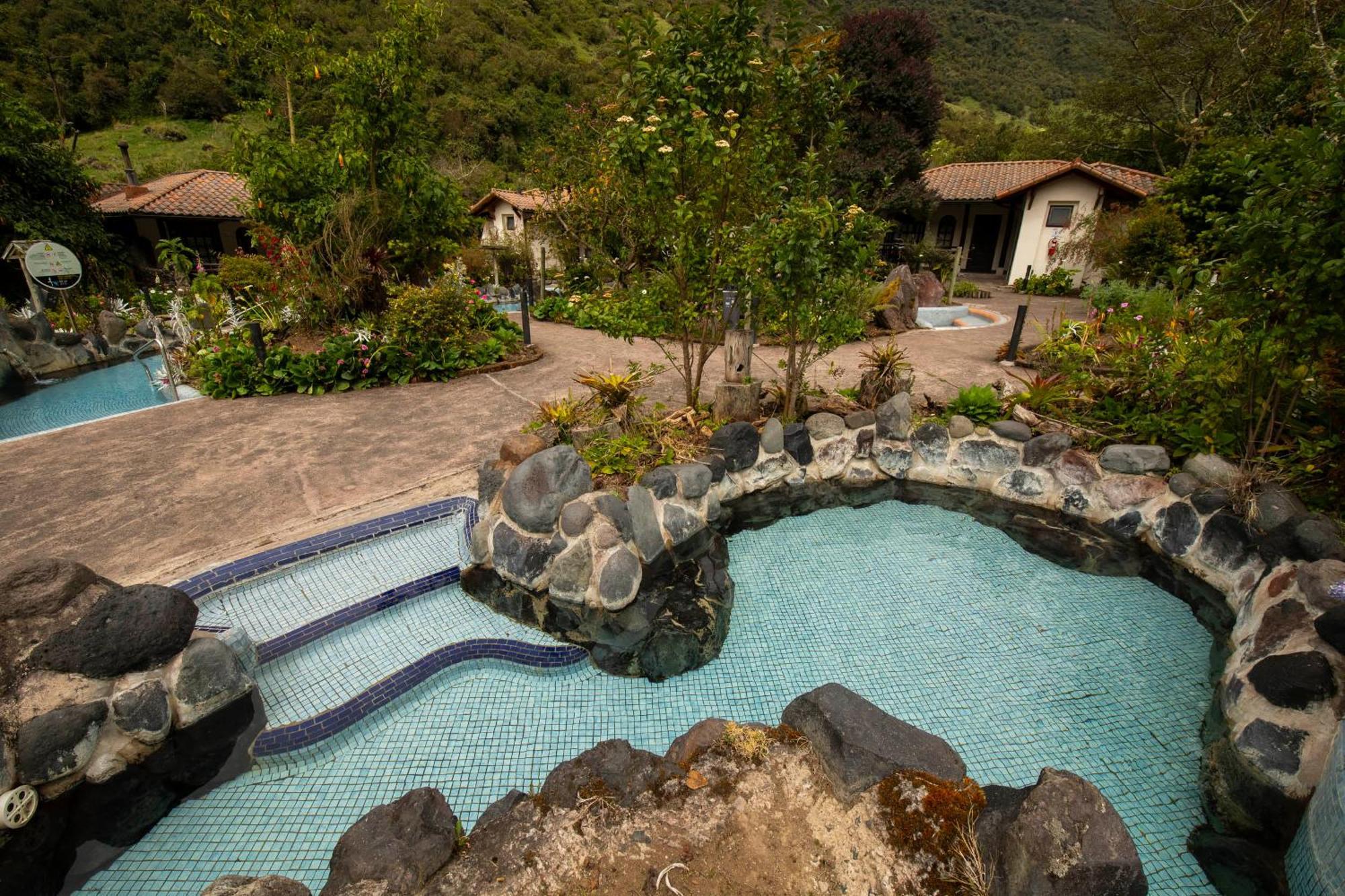 Termas De Papallacta Exterior photo A view of the resort